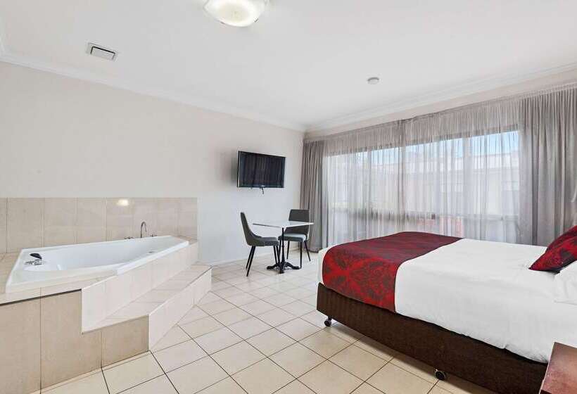 בית מלון כפרי Comfort Inn Deakin Palms