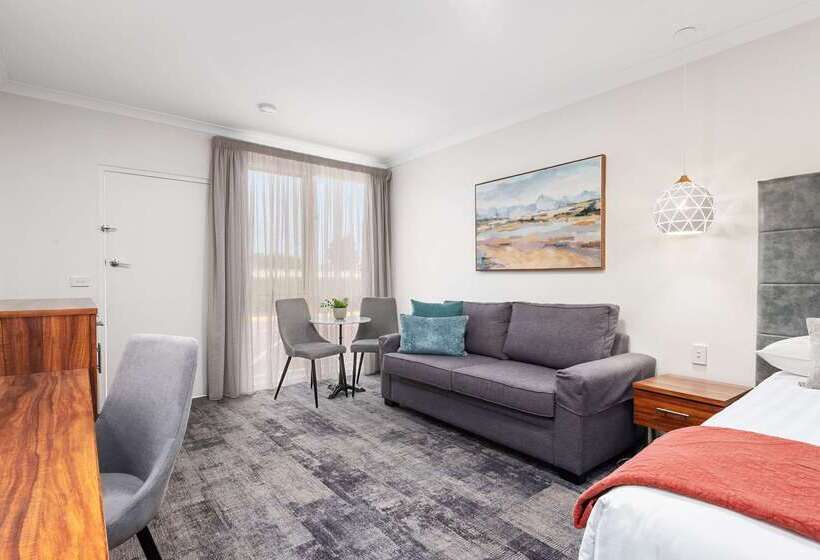 בית מלון כפרי Comfort Inn Deakin Palms