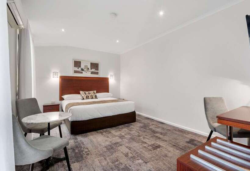 בית מלון כפרי Comfort Inn Deakin Palms