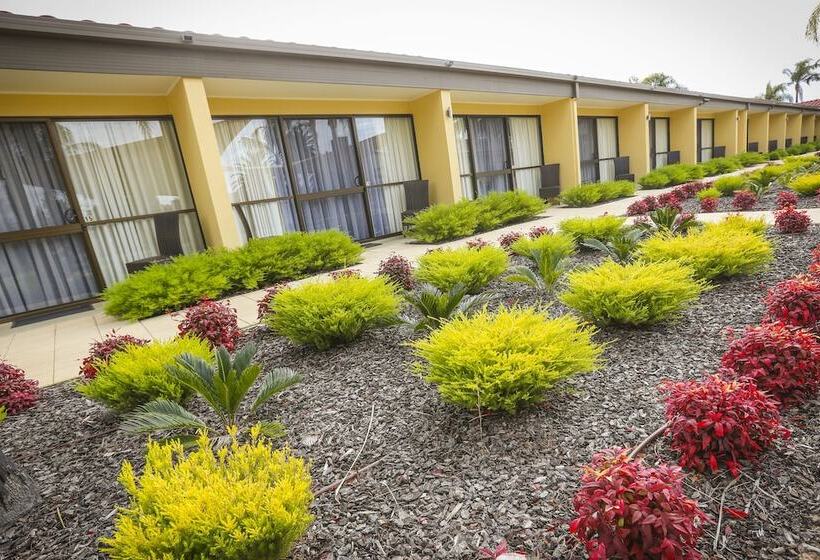 בית מלון כפרי Comfort Inn Deakin Palms