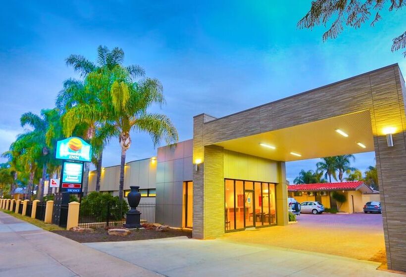 בית מלון כפרי Comfort Inn Deakin Palms