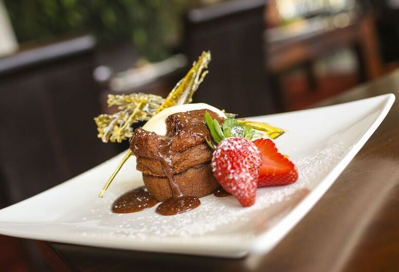 בית מלון כפרי Comfort Inn Deakin Palms