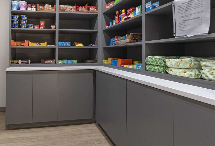 ホテル Comfort Inn & Suites