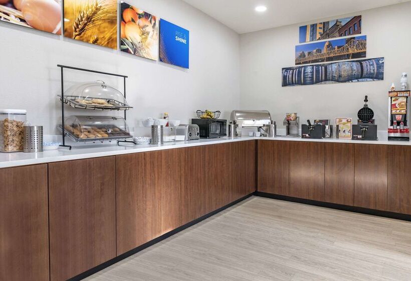 ホテル Comfort Inn & Suites