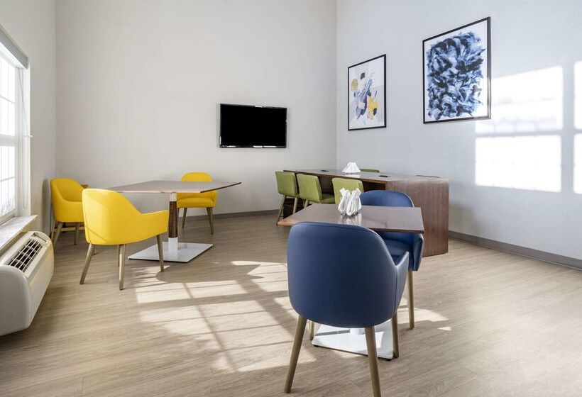 ホテル Comfort Inn & Suites