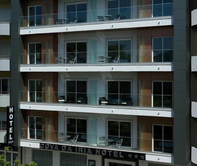 Отель Cova Da Iria