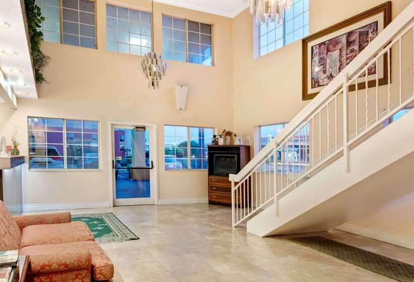 فندق Days Inn By Wyndham San Antonio Airport
