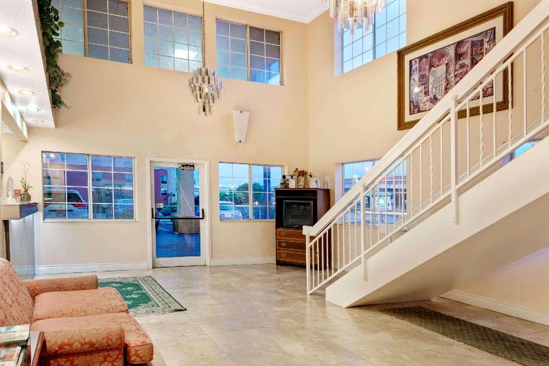 فندق Days Inn By Wyndham San Antonio Airport