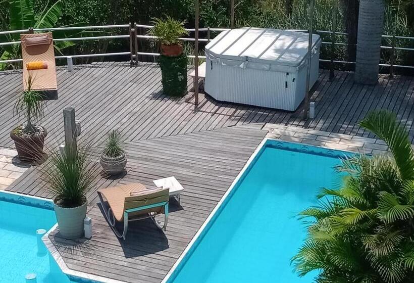 هتل Deauville Pousada