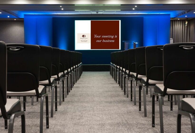 ホテル Doubletree By Hilton  Edinburgh Airport