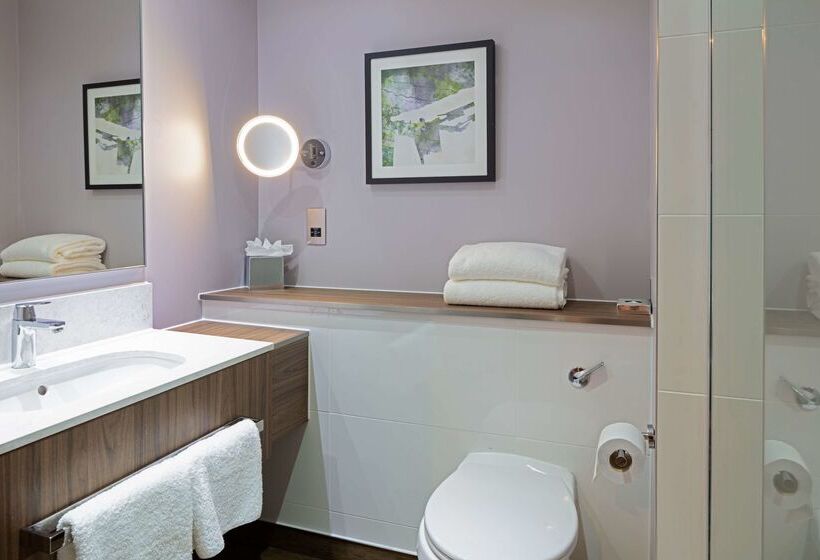 ホテル Doubletree By Hilton  Edinburgh Airport