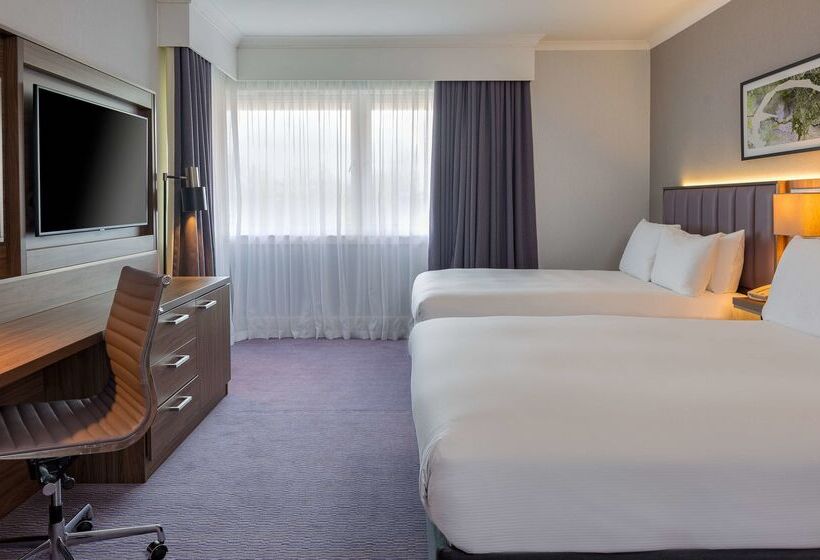 ホテル Doubletree By Hilton Edinburgh Airport