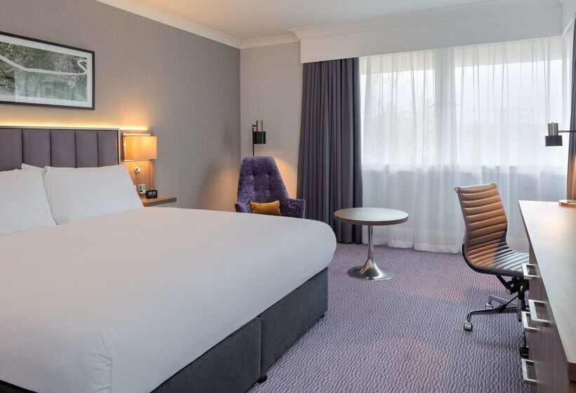 ホテル Doubletree By Hilton  Edinburgh Airport