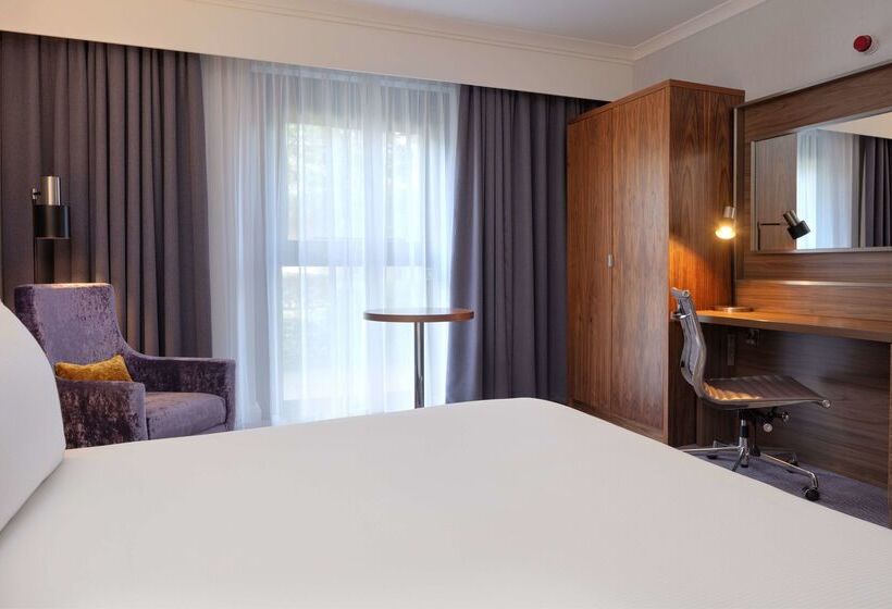 ホテル Doubletree By Hilton  Edinburgh Airport