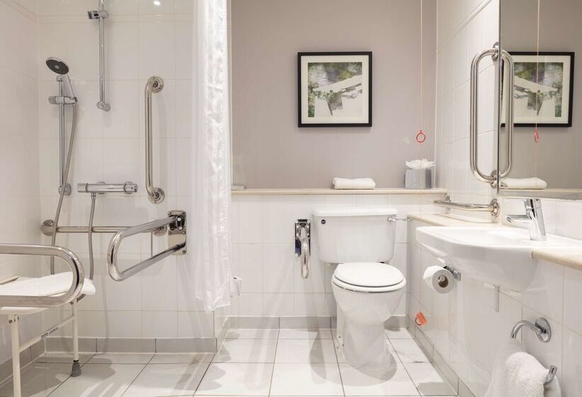 ホテル Doubletree By Hilton  Edinburgh Airport