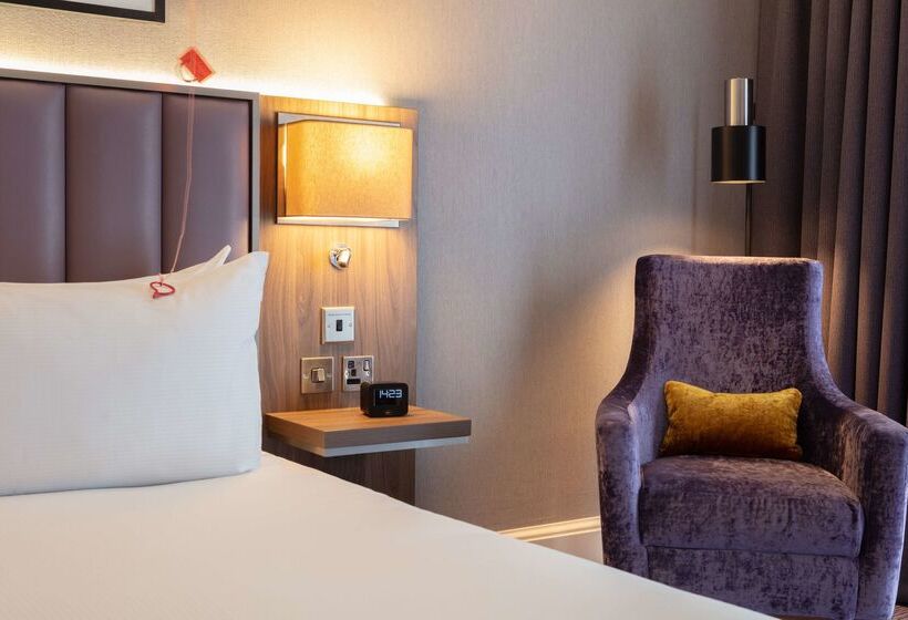 ホテル Doubletree By Hilton  Edinburgh Airport