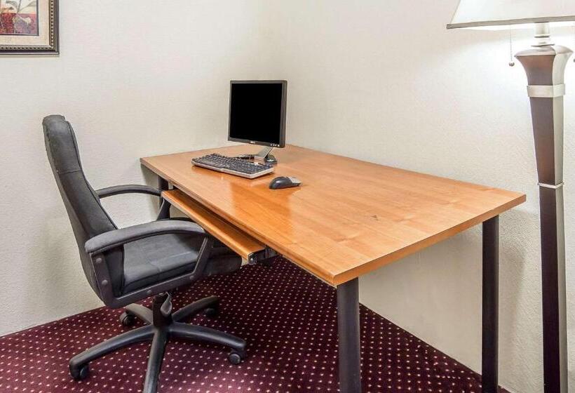 فندق Econo Lodge