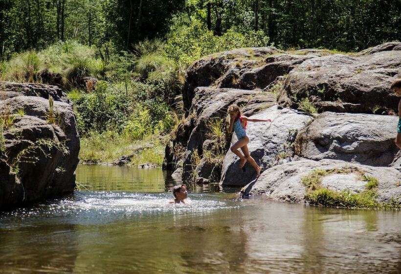 هتل Estancia La Paz