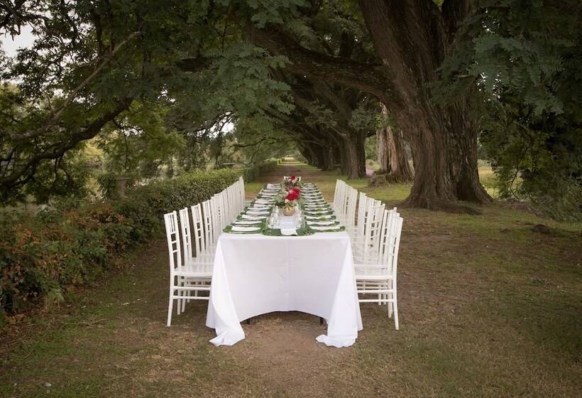 هتل Estancia La Paz