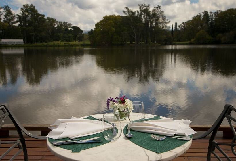 هتل Estancia La Paz