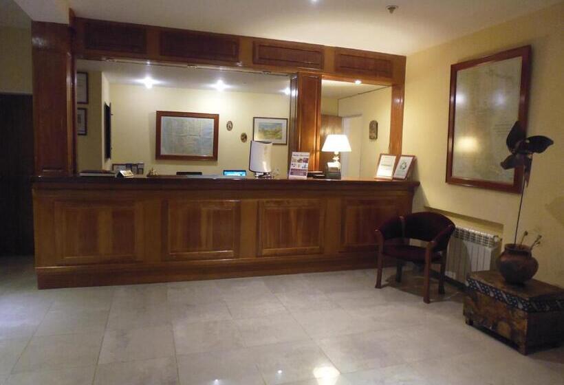 ホテル Estancia La Quinta