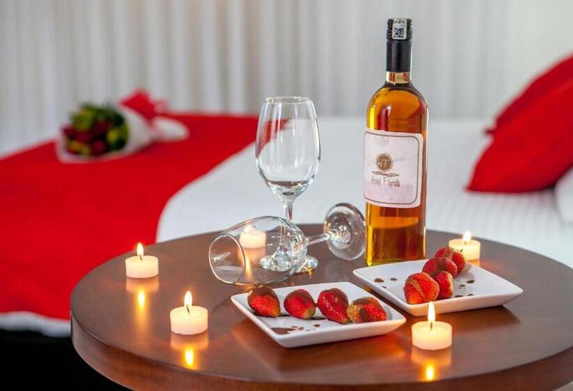 فندق Florida Inn