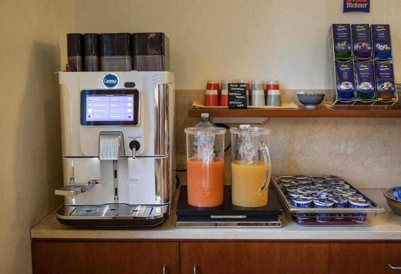 호텔 Garnì Orchidea