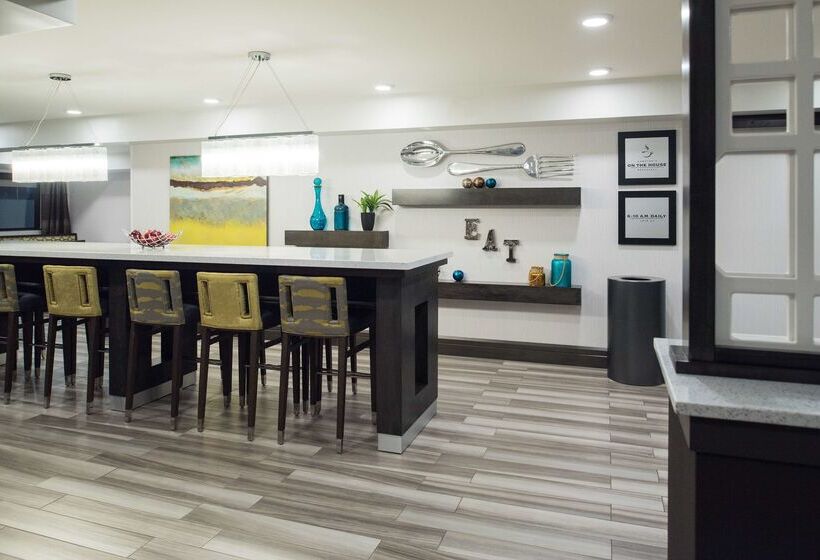 فندق Hampton Inn Monterey