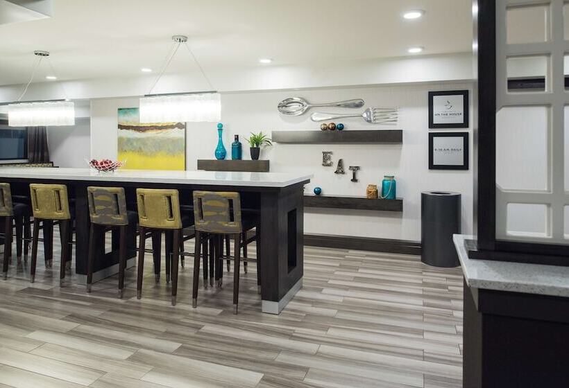 فندق Hampton Inn Monterey