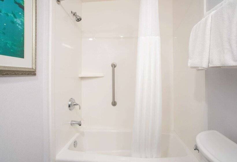 فندق Hampton Inn Monterey