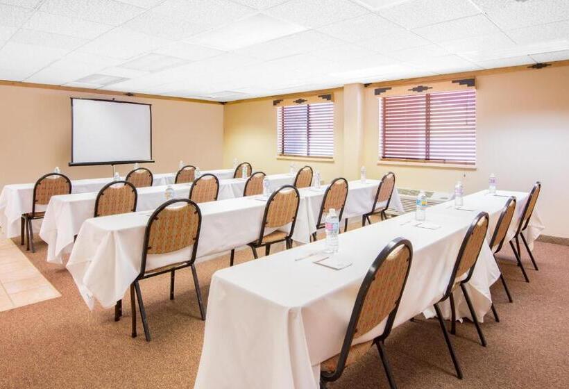 هتل Hawthorn Suites By Wyndham Albuquerque