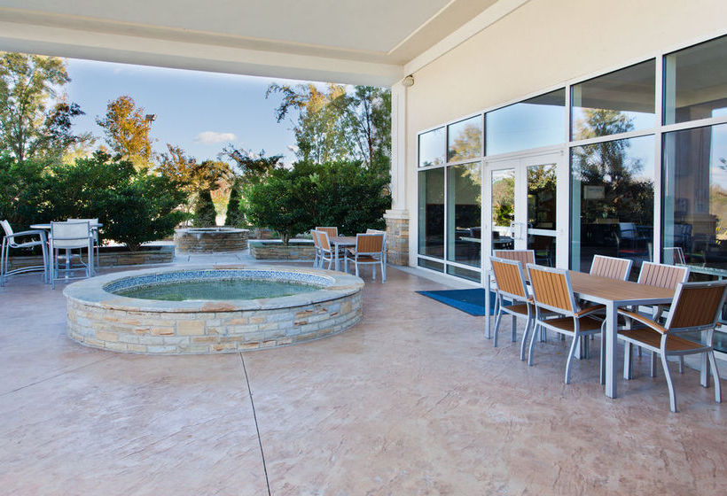 فندق Holiday Inn Express Dalton, An Ihg