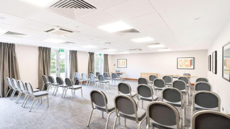 فندق Holiday Inn Gloucester   Cheltenham, An Ihg