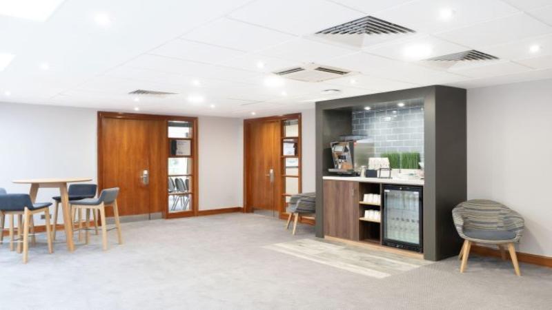 فندق Holiday Inn Gloucester   Cheltenham, An Ihg