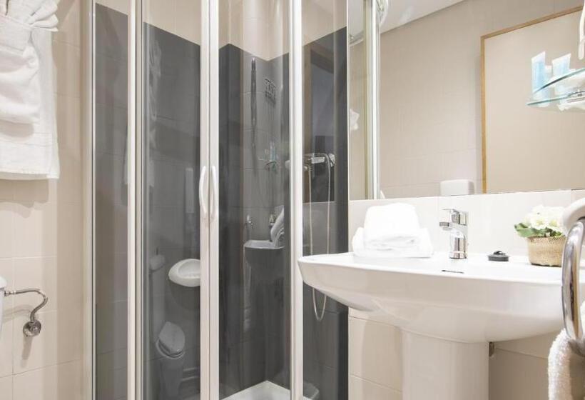 호텔 Isabel De Segura