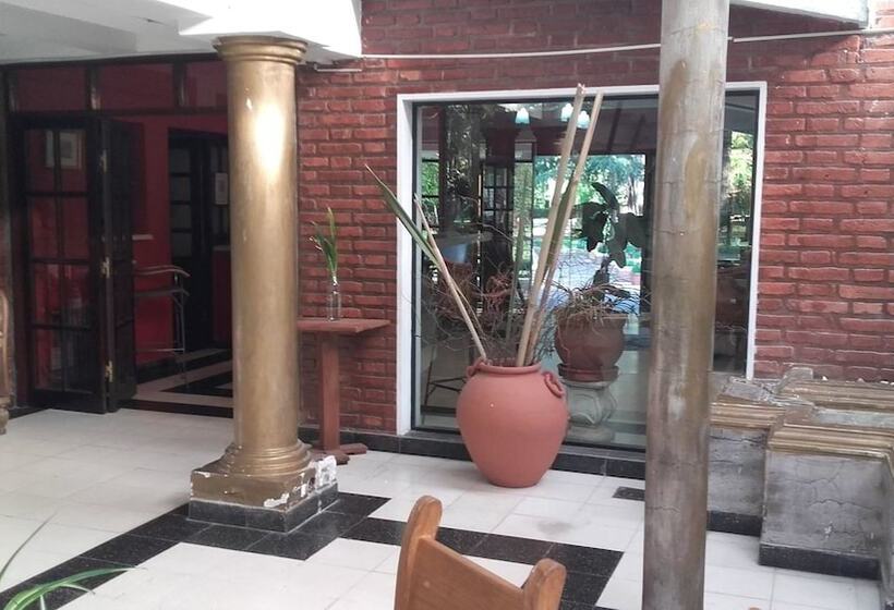 Отель La Casona Del Camino Real