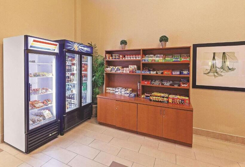 בית מלון כפרי La Quinta Inn & Suites By Wyndham Corpus Christi Northwest