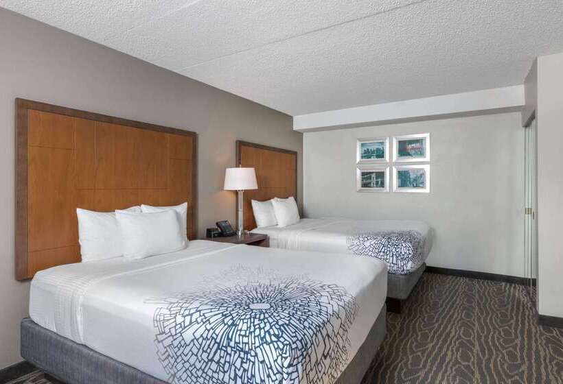 호텔 La Quinta By Wyndham Secaucus Meadowlands