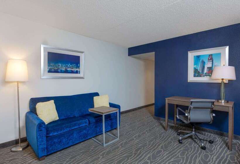 호텔 La Quinta By Wyndham Secaucus Meadowlands