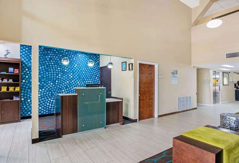 فندق Baymont By Wyndham Moss Point