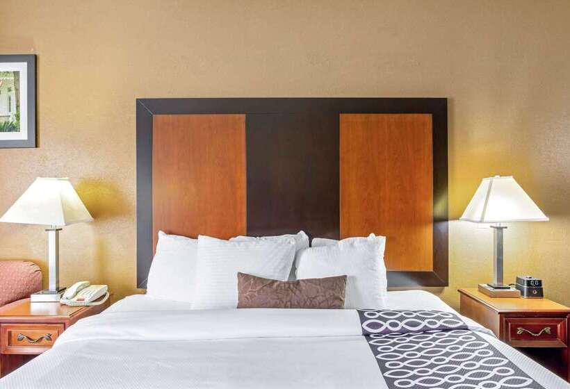 فندق Baymont By Wyndham Moss Point