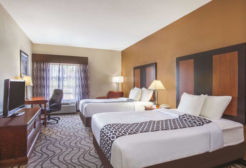 فندق Baymont By Wyndham Moss Point