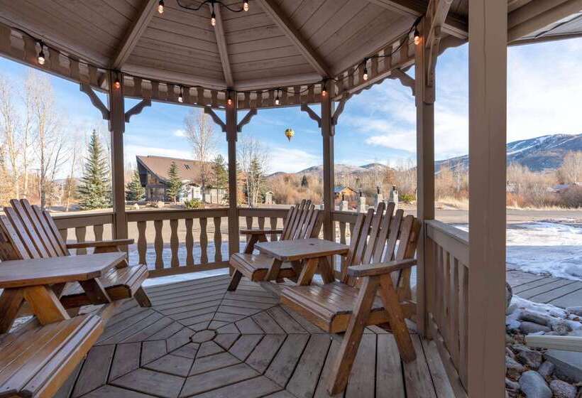هتل La Quinta Inn By Wyndham Steamboat Springs
