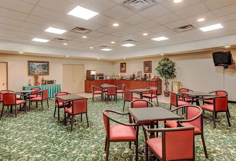 בית מלון כפרי La Quinta Inn Paramus