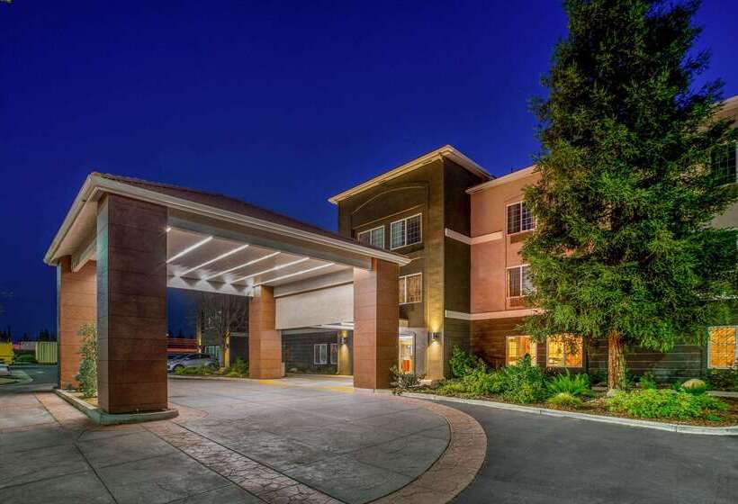 בית מלון כפרי La Quinta By Wyndham Bakersfield North