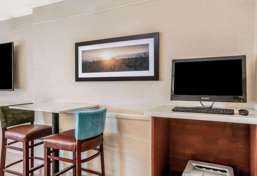 فندق La Quinta By Wyndham Bakersfield North