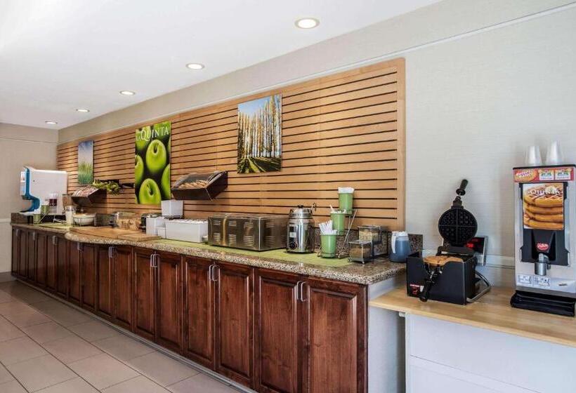 فندق La Quinta By Wyndham Bakersfield North