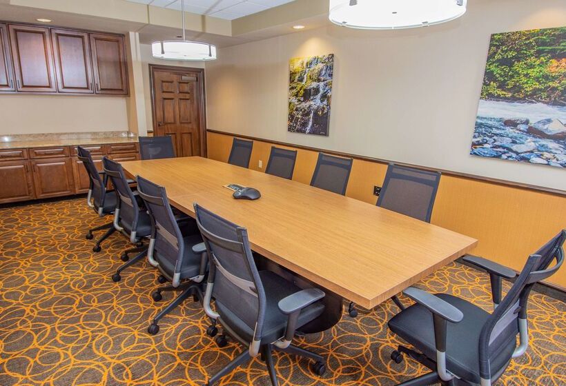 هتل La Quinta By Wyndham Bentonville