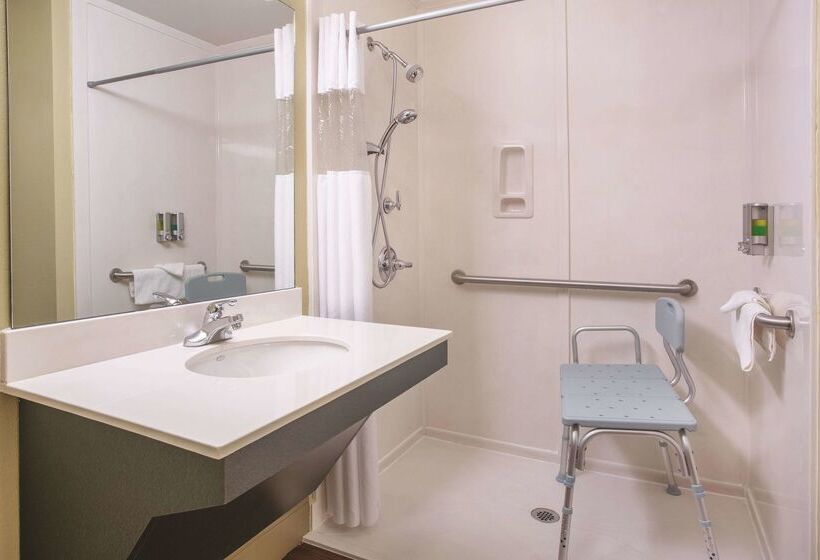 هتل La Quinta By Wyndham Bentonville