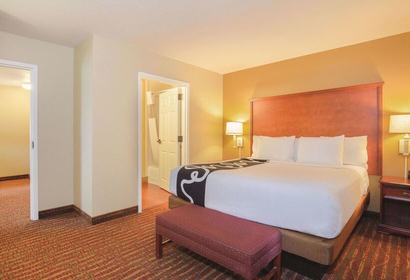 هتل La Quinta By Wyndham Bentonville